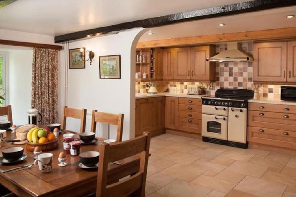 Scenic Welsh Cottage In The Brecon Beacons Crickhowell Zewnętrze zdjęcie